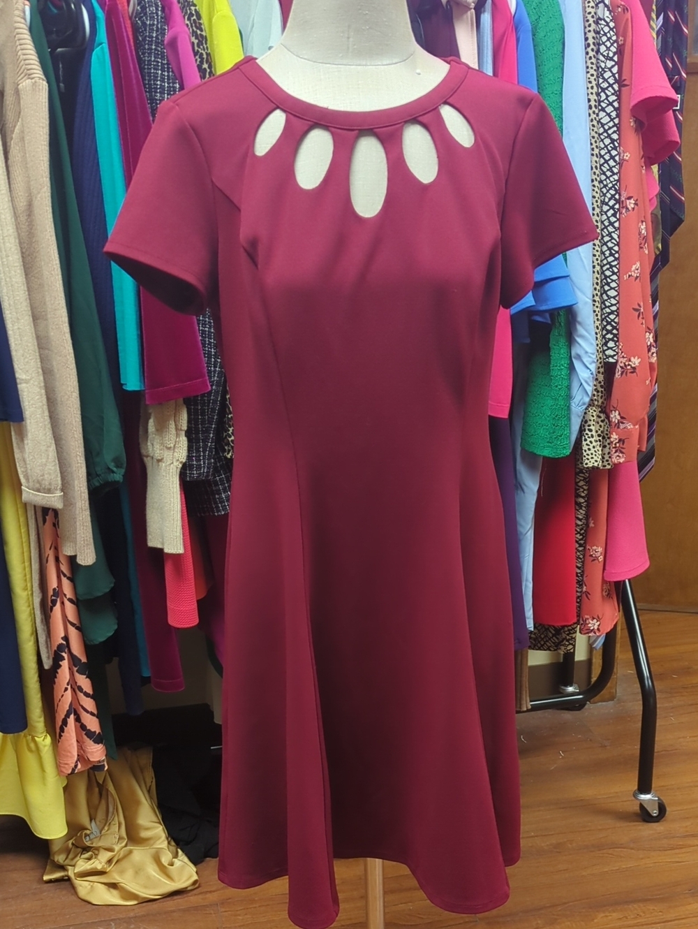 Alyx Burgundy Teardrop Cutout Short Sleeve Mini Dress